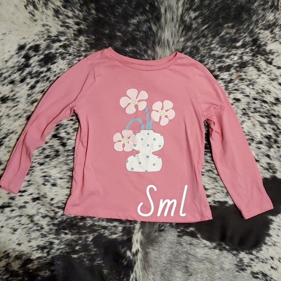 Colorful Graphic T-Shirts and Pants Collection - Picture 7 of 12